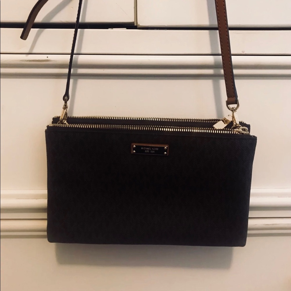 BRAND NEW without tags Michael Kors shoulder bag